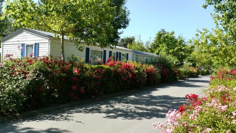L'Eden Vacances Campingplatz /
Wohnmobil-Resort in Villeneuve-Loubet