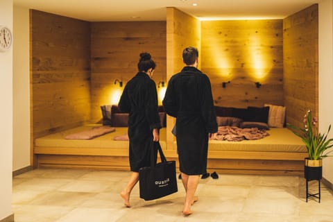 Sauna, Sauna, Spa and wellness centre/facilities