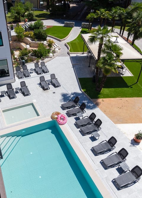 Pool view, Swimming pool