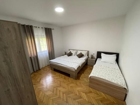 Apartments Dionis Condominio in Dobrota