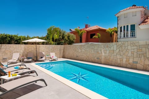 Curie with Pool by VillaGranCanaria Villa in Maspalomas