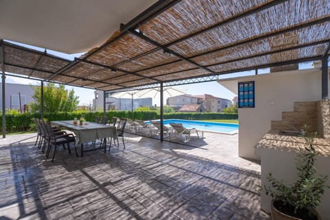 Balcony/Terrace, Pool view, Swimming pool