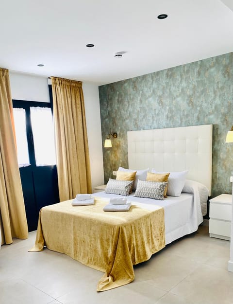 Bed, Decorative detail
