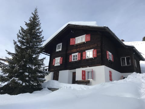 Property building, Winter