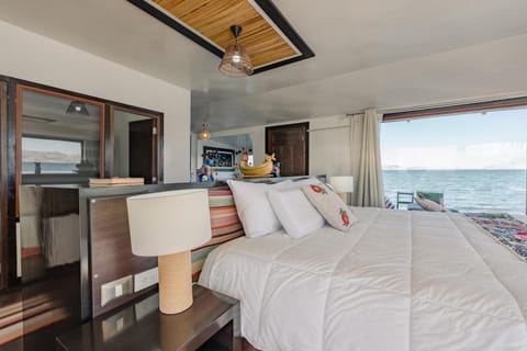 Bed, Natural landscape, Balcony/Terrace, Photo of the whole room, Bedroom, Sea view