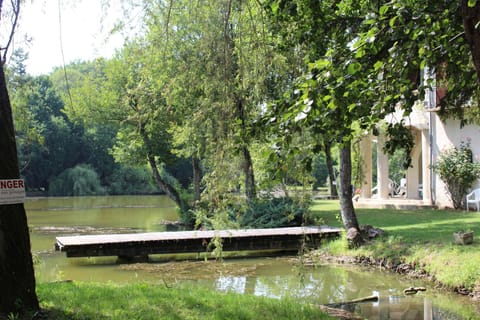 Hôtel Etang des Reynats Hotel in Nouvelle-Aquitaine