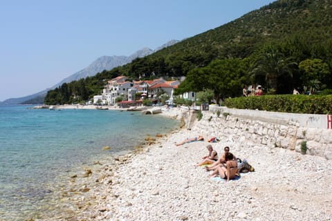 Holiday house with a parking space Zaostrog, Makarska - 13998 House in Dubrovnik-Neretva County