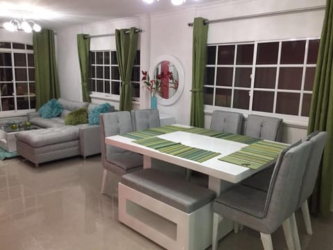 Bella Ann village Villa in San Andres