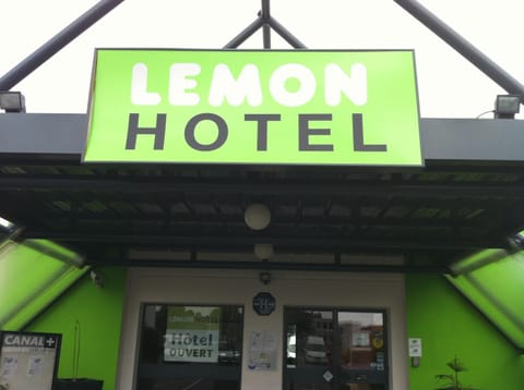 Lemon Hotel - Tourcoing Hotel in Flanders