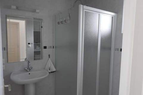 Chambres d'Hotes Elvire et Laurent Barbey Bed and Breakfast in Normandy