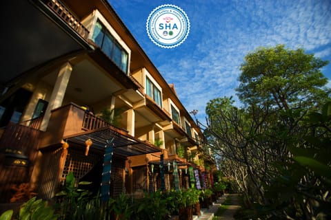 Villa San Pee Seua - SHA extra plus Resort in Chiang Mai