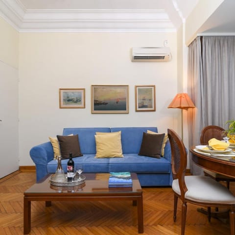 Classy Apartment in the Heart of Athens Condo in Athens