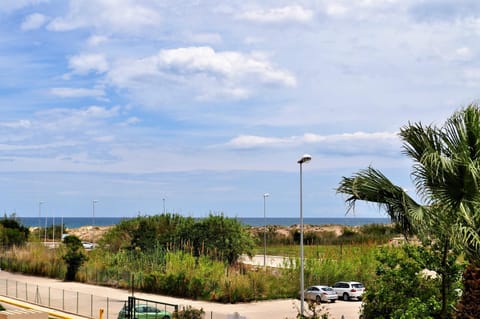 Pool view, Sea view, Street view