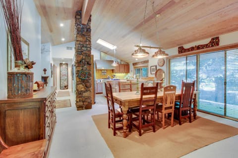 Sunny Side Lodge House in Ketchum