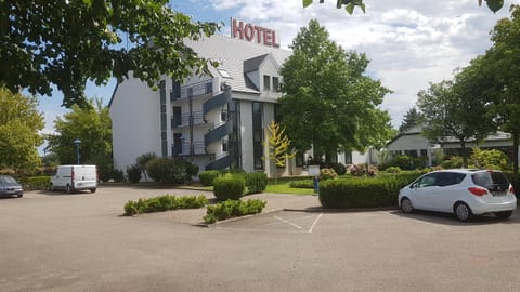 Hotel Restaurant La Tour Romaine - Haguenau - Strasbourg Nord Hotel in Haguenau