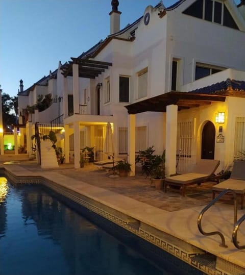 Apartamentos Linda Vista Apartment in Marbella