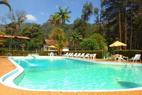 Day, Natural landscape, Pool view, Swimming pool, sunbed