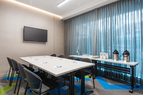 Meeting/conference room