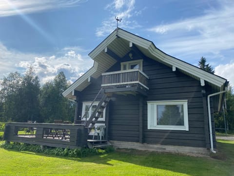 Loma-Laattaja House in Finland