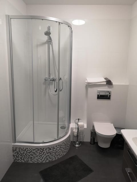 Shower, Toilet, Bathroom