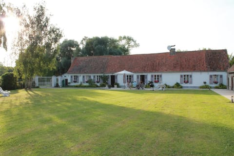Les Portes des Froises Bed and Breakfast in Quend