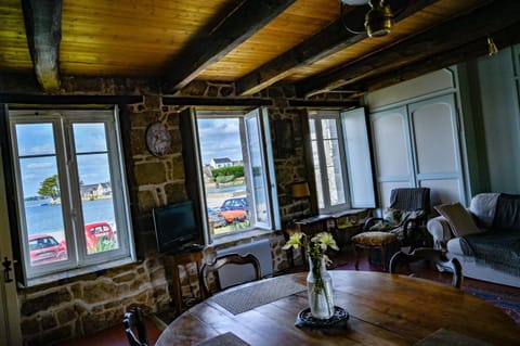 Living room, Sea view