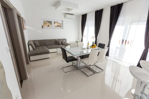 Apartments Jure Condo in Zadar County