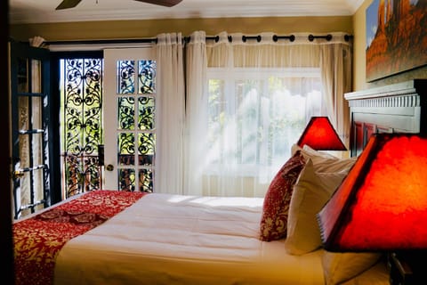 Lantern Light Inn - Romantic Getaway Gasthof in Sedona