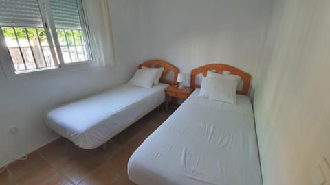 Apartment in Rota Cadiz, Air Cond, Wifi, Patio Apartamento in Rota