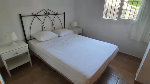 Apartment in Rota Cadiz, Air Cond, Wifi, Patio Apartamento in Rota