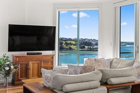AeA The Coogee View Condo in Sydney