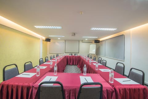 Business facilities, Banquet/Function facilities, Meeting/conference room