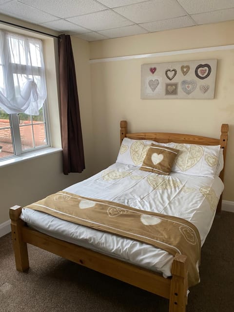 Clarendon Lodge - accommodation only Bed and Breakfast in Skegness