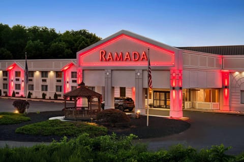 Ramada by Wyndham Allentown Bethlehem Hotel in Allentown