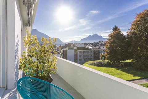 Garden, Balcony/Terrace, Garden view, Lake view, Mountain view