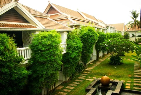 Palm Grove Resort, Pattaya Resort in Pattaya City