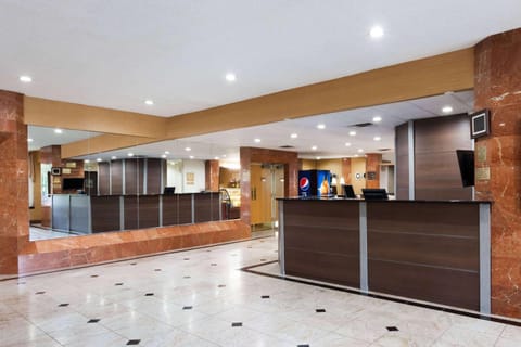 Lobby or reception, On site