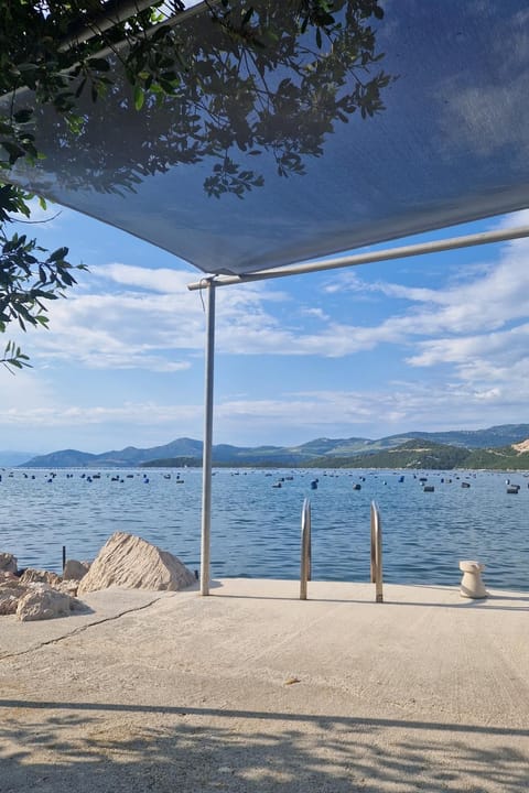 Apartments by the sea Zuronja, Peljesac - 13202 Eigentumswohnung in Putniković