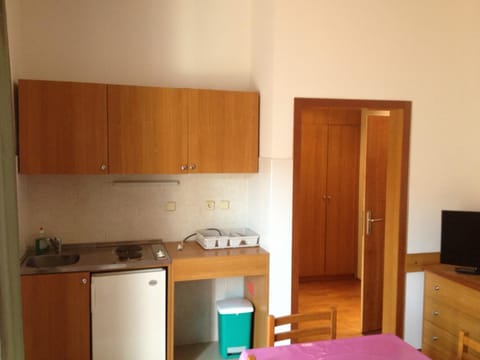 Apartments with a parking space Srebreno, Dubrovnik - 13549 Condo in Srebreno
