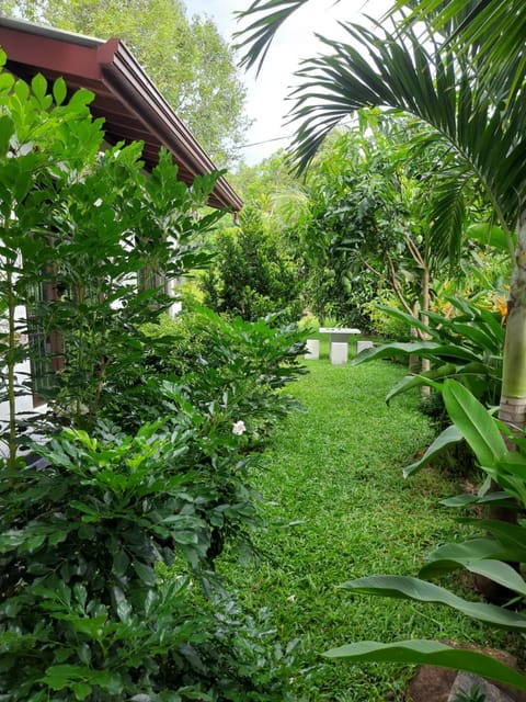 Tamarind Blue Bed and Breakfast in Tangalle