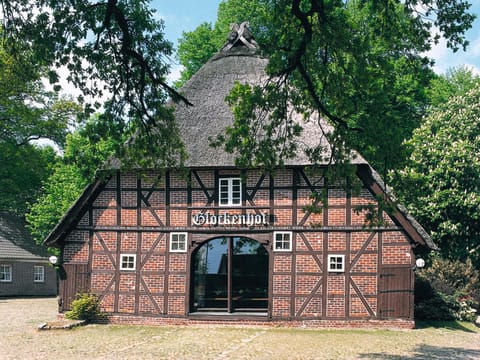 Facade/entrance, Street view