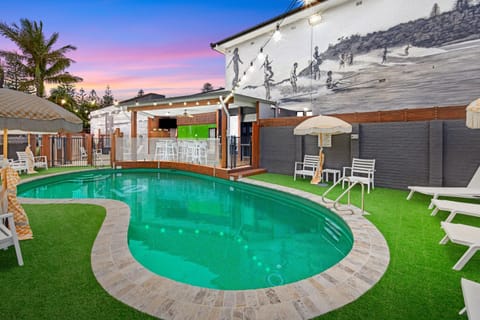 Swimming pool