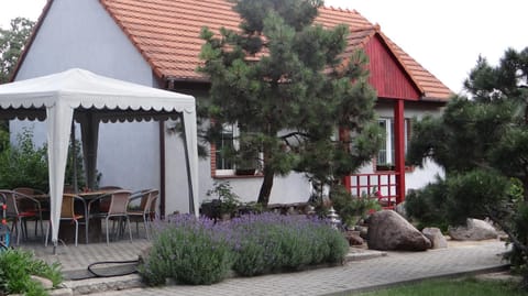 Domek w ogrodzie Eigentumswohnung in Greater Poland Voivodeship