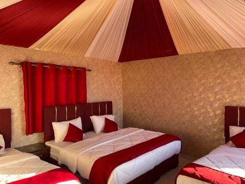 Beyond Wadi Rum Camp Campeggio /
resort per camper in South District