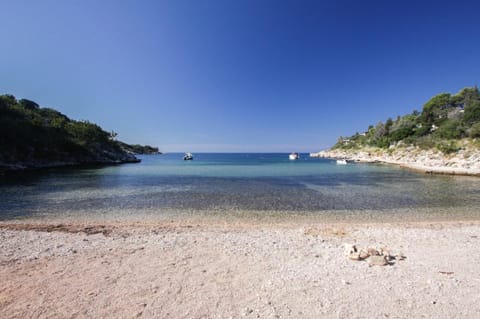 Neighbourhood, Natural landscape, Beach, Sea view