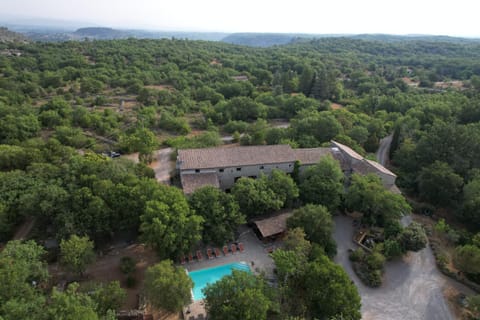 Bird's eye view, Pool view