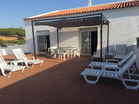 Casa Caminhos Apartment in Porches