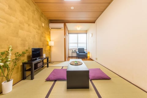 Vacational Rental Sunny Heights Condo in Kanazawa