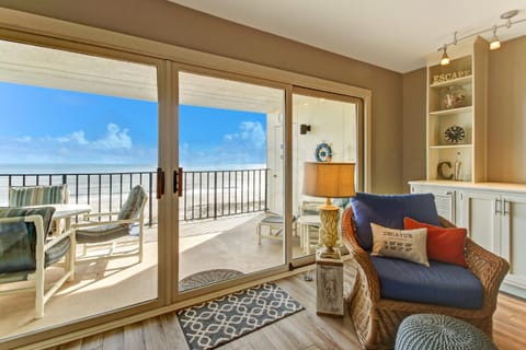 Balcony/Terrace, Living room