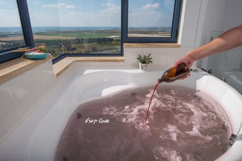 Hot Tub, Sea view